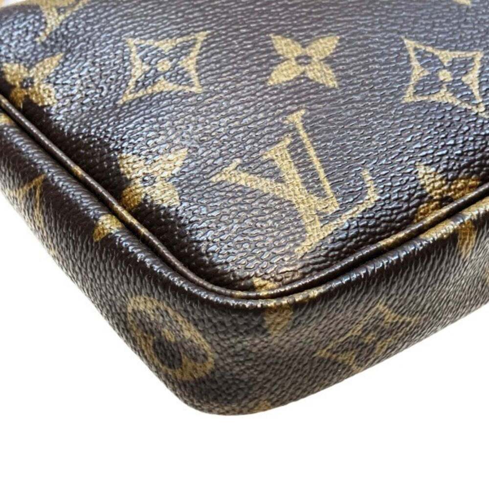 LOUIS VUITTON Brown Monogram Pochette Shoulder Bag - Picture 5 of 9